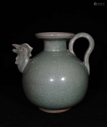 A SONG DYNASTY GREEN GLAZE POT