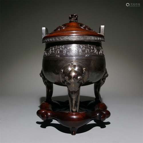 A QING DYNASTY PURE SILVER DING SHAPED TRIPOD INCENSE BURNER