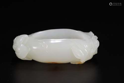 A Chinese Hetian Jade Brush Washer With Auspicious Pattern