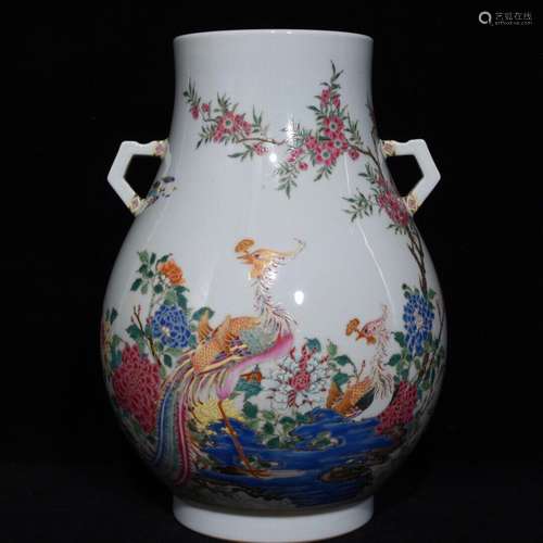 A Chinese Fen Cai Ornament With Flower And Bird Pattern