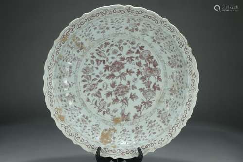 A Chinese Porcelain Underglazed Red Floral Plate