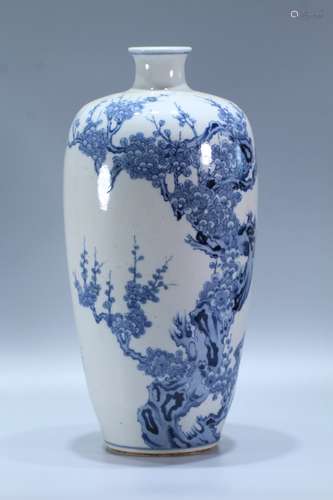 A Chinese Porcelain Bw Floral Meiping Vase