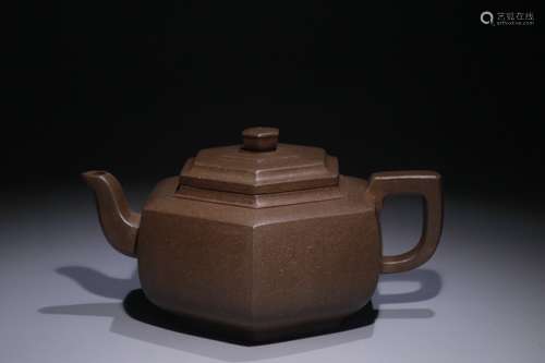 A Chinese Zisha Teapot