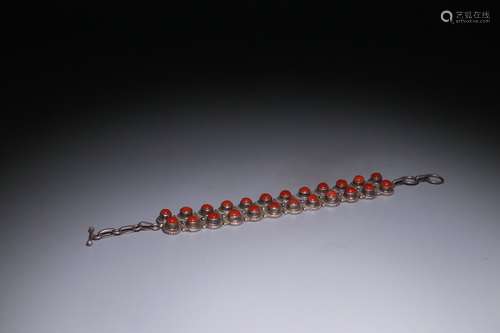 A Chinese Silver Bracelet Embeded Coral