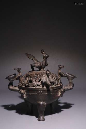 A Chinese Bronze Censer Of Bird&Phoenix Pattern