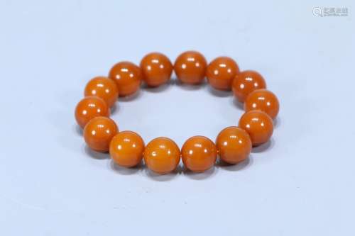 A Chinese Amber Bracelet