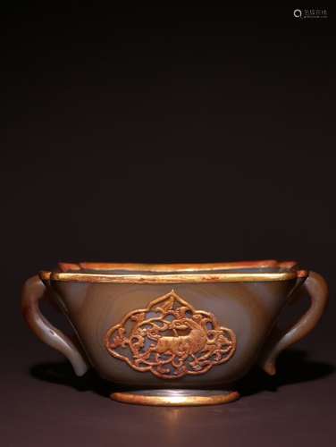 A Chinese Agate Vessel Embeded Gilt Silver