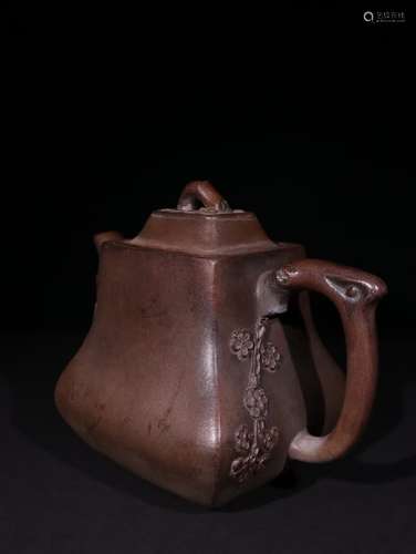 A Chinese Zisha Teapot