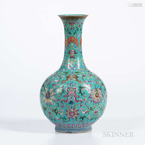 Turquoise-groundFamilleRoseVase