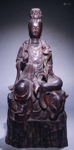 AN OLD RED WOOD CARVED GUANYIN BUDDHA STATUE