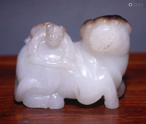 A HETIAN JADE PENDANT WITH CHILD&BULL SHAPE