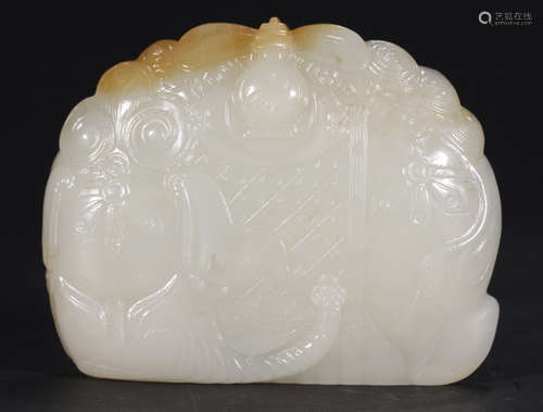 A HETIAN JADE CARVED ELEPHANT PATTERN PENDANT