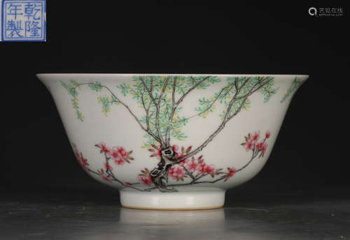 A FAMILLE ROSE GLAZE BOWL WITH FLOWER PATTERN