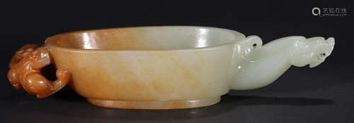 A HETIAN JADE CARVED DRAGON SHAPE CUP