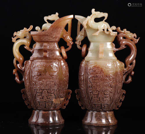 PAIR OF HETIAN JADE POT WITH BEAST PATTERN