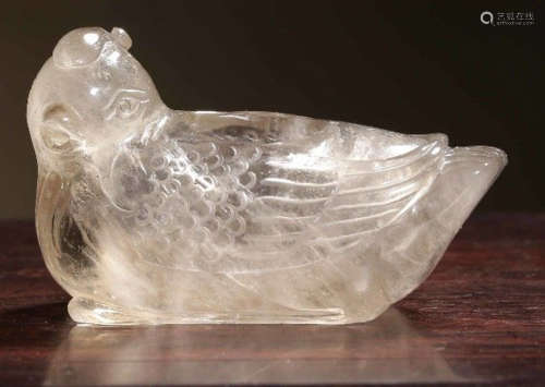 A CRYSTAL BRUSH WASHER SHAPED WITH BIRD