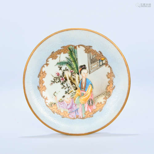 A Chinese Enamel Figure Painted Porcelain Plate