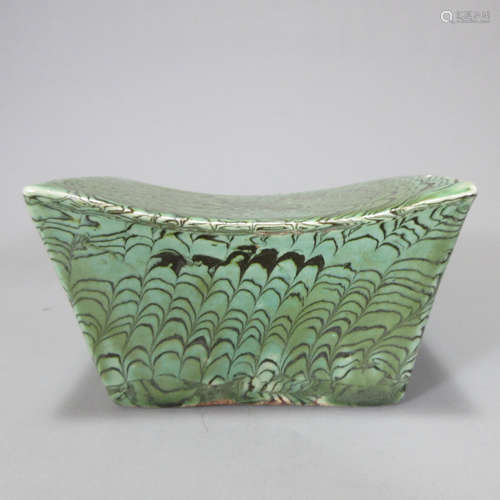 A Chinese Green Glaze Porcelain Pillow