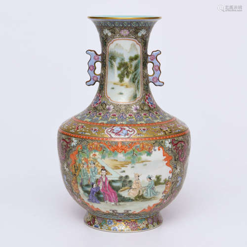 A Chinese Yangcai Floral Porcelain Vase