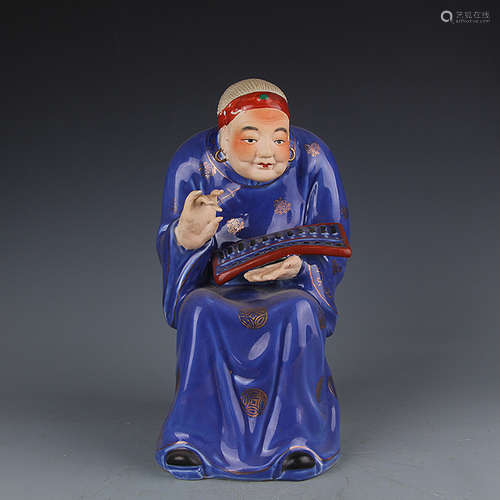 A Chinese Porcelain Woman Statue