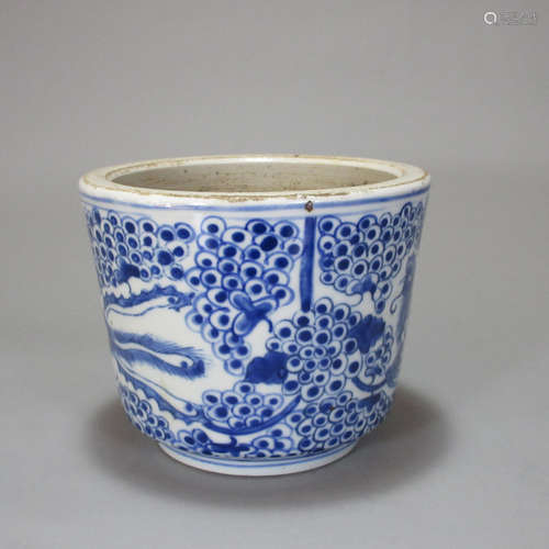 A Chinese Blue and White Floral Porcelain Tube Shaped Censer