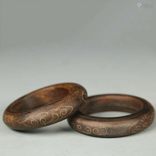 A Pair of Chinese Eaglewood Bracelet