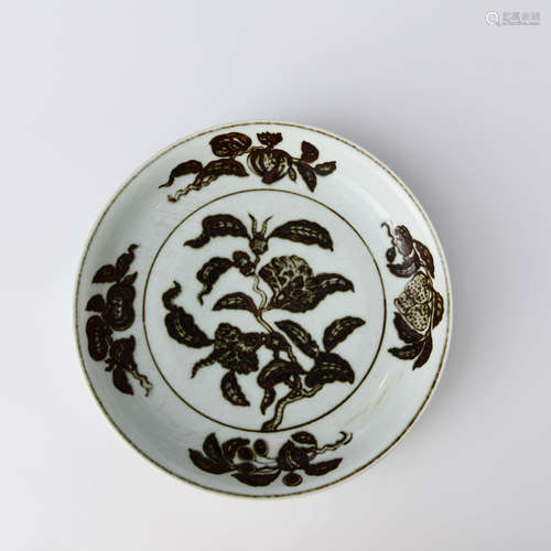 A Chinese Underglazed Red Porcelain Plate