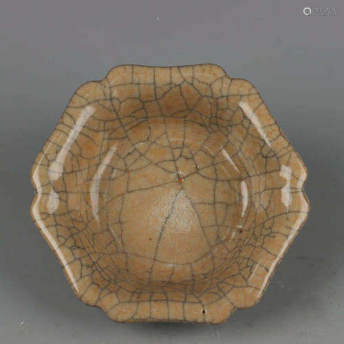 A Chinese Official Kiln Porcelain Hexagon Brush Washer