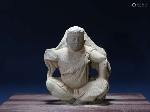石彫建陀羅佛像　某家美術館出品