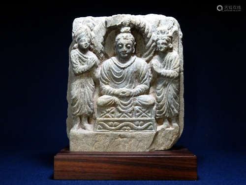 石彫建陀羅三尊佛像　某家美術館出品