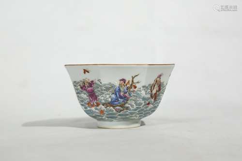 Chinese Qing Dynasty Qianlong Period Famille Rose Porcelain Bowl