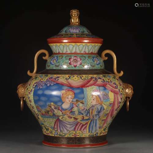 Chinese Qianlong Period Famille Rose Gold Painted Porcelain Jar