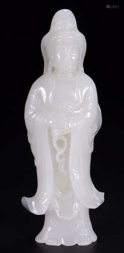 A HETIAN JADE GUANYIN BUDDHA STATUE