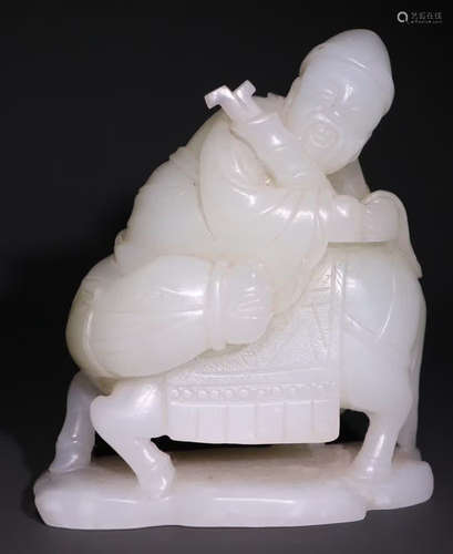 A HETIAN JADE FIGURE PENDANT