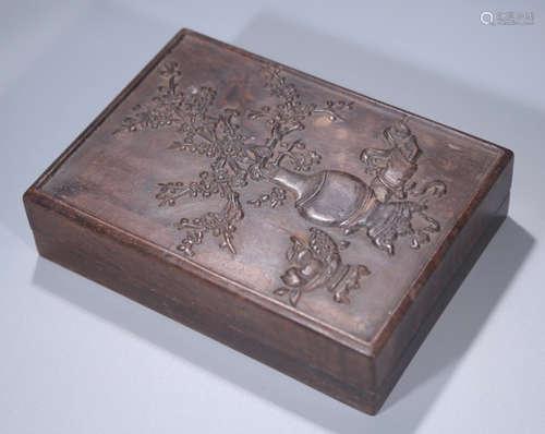 AN INK SLAB CARVED WITH FLOWER PATTERN