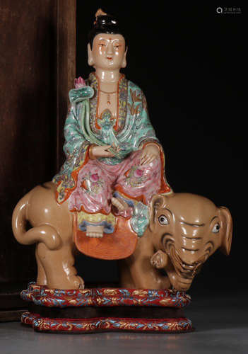 A FAMILLE ROSE GLAZE SAMANTABHADRA BUDDHA STATUE