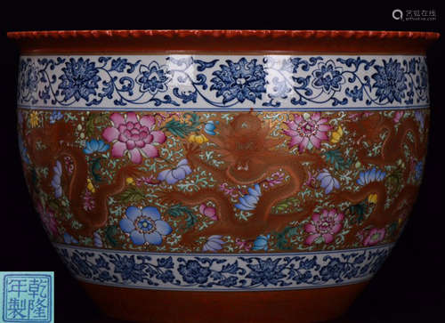 A ENAMELED GLAZE CONTAINER WITH FLOWER&DRAGON PATTERN