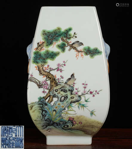 A FAMILLE ROSE GLAZE VASE WITH BIRD&FLOWER PATTERN