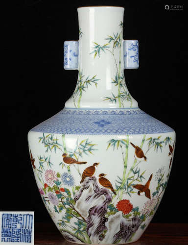 A BLUE&WHITE GLAZE VASE WITH FLOWER&BIRD PATTERN