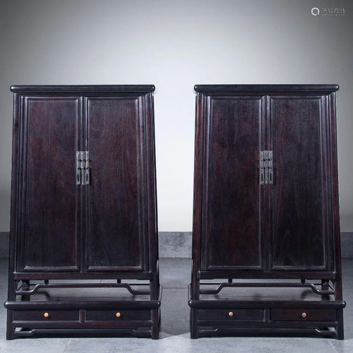 A PAIR OF ANCIENT CHINESE RED SANDALWOOD…