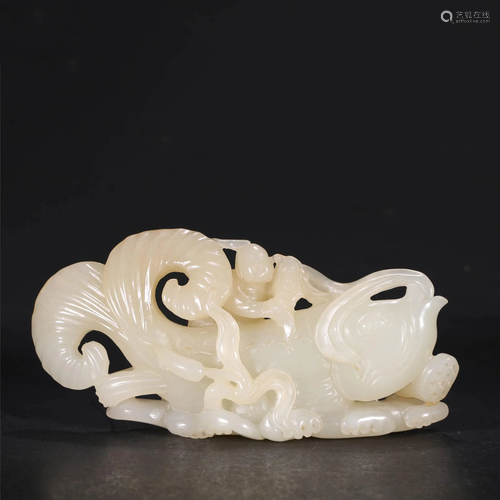 ANCIENT CHINESE WHITE JADE FISH