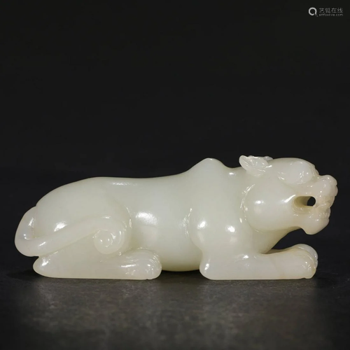 ANCIENT CHINESE WHITE JADE MYTHICAL BEAST