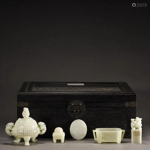 QING DYNASTY,A SET OF CHINESE WHITE JADE WR…