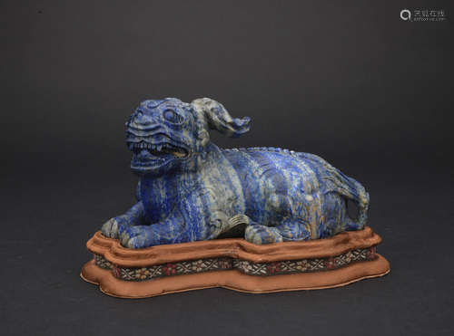 Qing dynasty lapis lazuli beast ornament