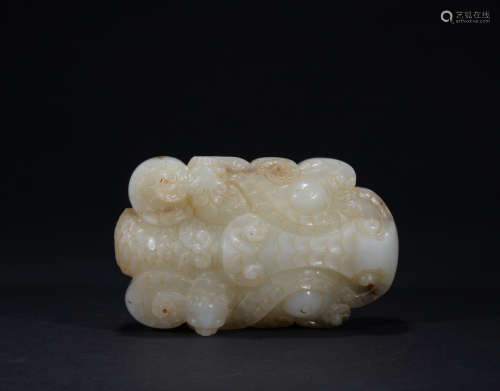Qing dynasty jade buckle