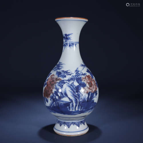 Qing dynasty blue and white bottle