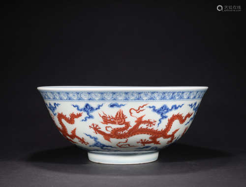 An underglaze-blue and copper-red 'dragon' bowl,Ming dynasty