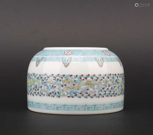 Qing dynasty contending colors writing-brush washer