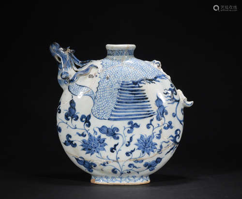 A blue and white 'floral' pot,Qing dynasty