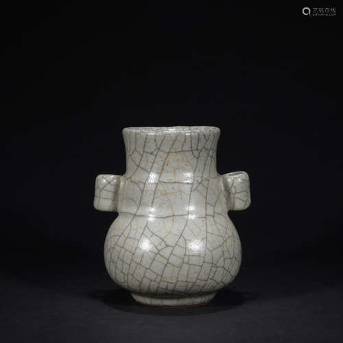 A officer glazed bottle,Qing dynasty